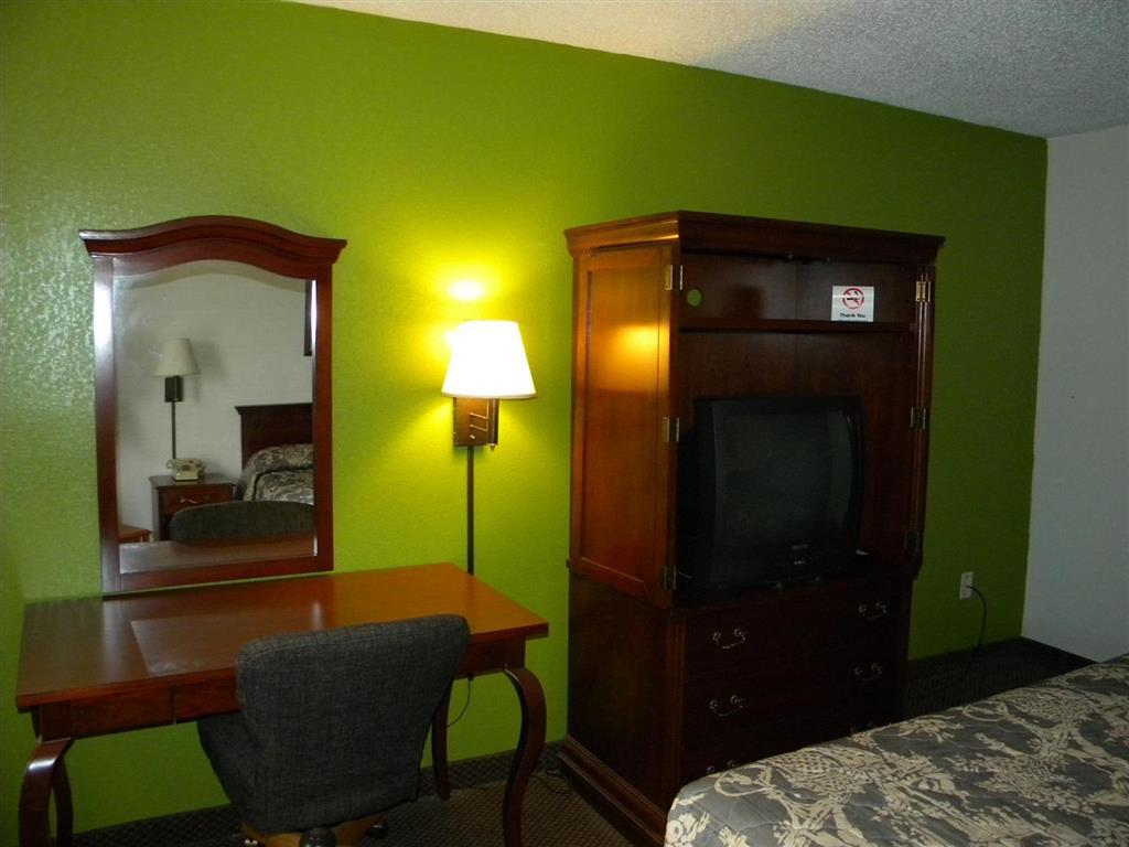 Indy Southwestern Inn-south